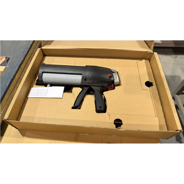 SULZER MIXPAC DM2X 200/400 CAULKING GUN