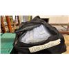 Image 3 : 2 DUFFLE BAGS AND 1 STORAGE BOX OF GEO DOME SANDBAGS