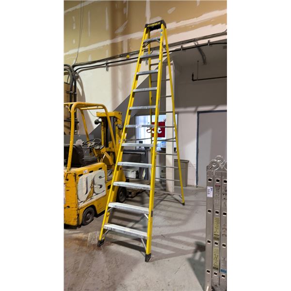 FEATHERLITE (YELLOW) 12FT FIBERGLASS & ALUMINIUM STEP LADDER