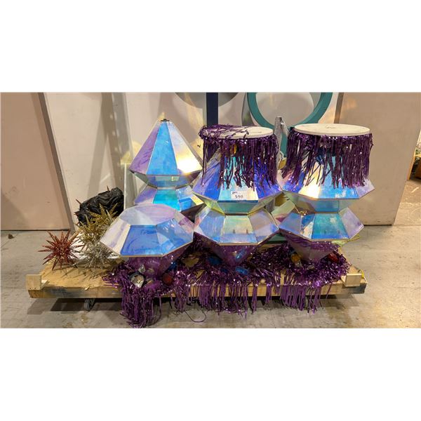 ASSORTED EVENT DECORATIVE PIECES