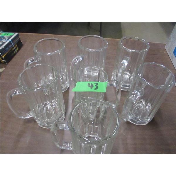 BOX C/W 7 LARGE MUGS