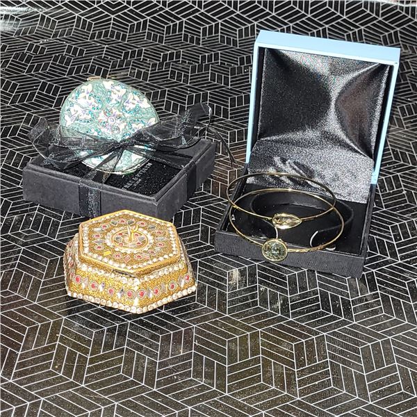 Estate Trinket Lot