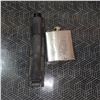 Image 5 : Flask and Metal Expanding Baton