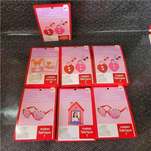 Lot of 7 Childrens Activities