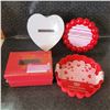 Image 1 : Silicone Baking Pan, Red Frame, 2 Raffle Draw Boxes