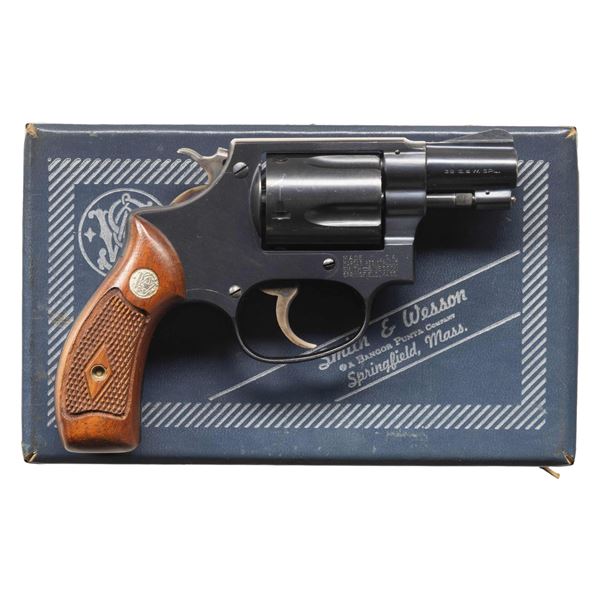 SMITH & WESSON "CHIEF'S SPECIAL" DA REVOVLVER.