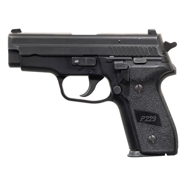 SIG SAUER / SIGARMS P229 SEMI-AUTOMATIC PISTOL.