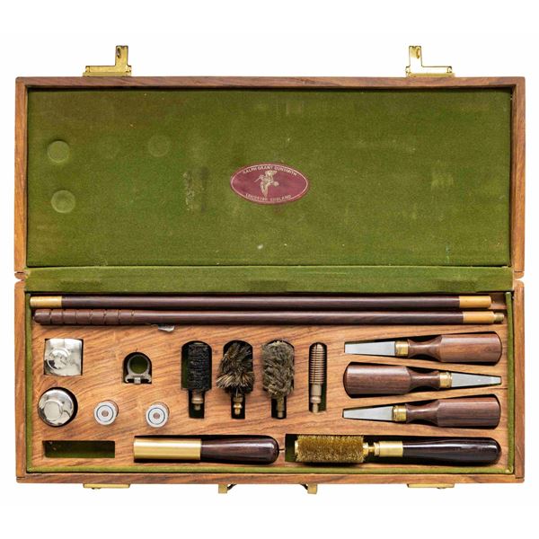 RALPH GRANT & SONS PRESENTATION STYLE GUN CLEANING