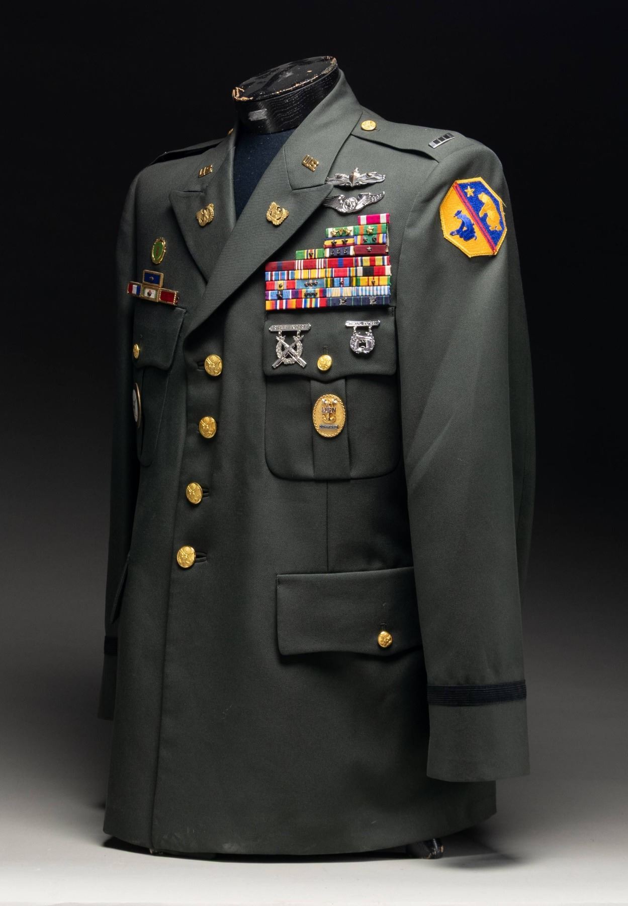 Command Uniform CALIFORNIA ARMY RESERVE UNIFORM OF COMMAND MASTER - Poulin Auctions