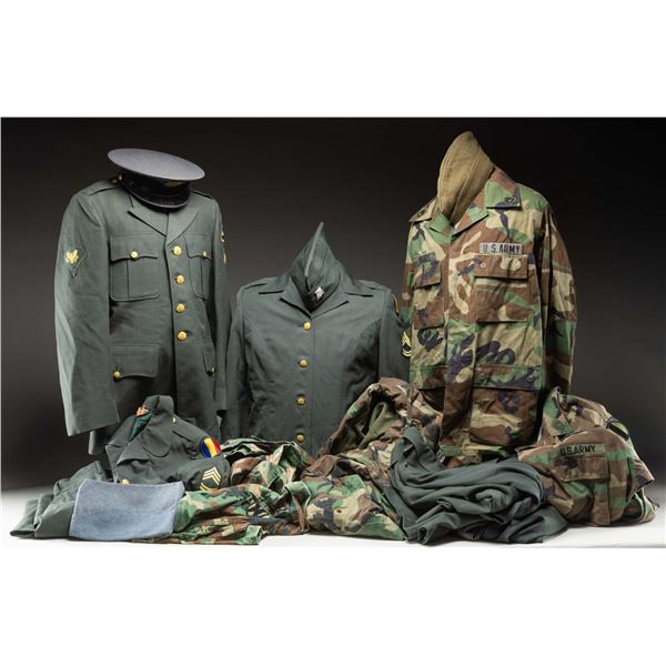 U.S. MILITARY UNIFORMS.