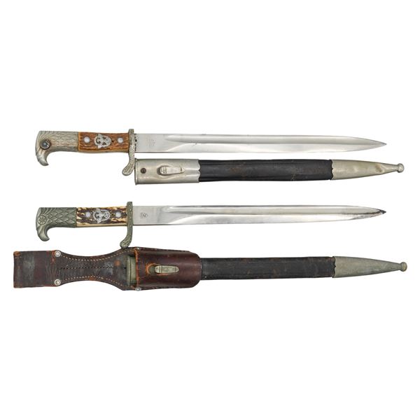 2 WWII GERMAN MUNICIPAL POLICE DAGGERS.