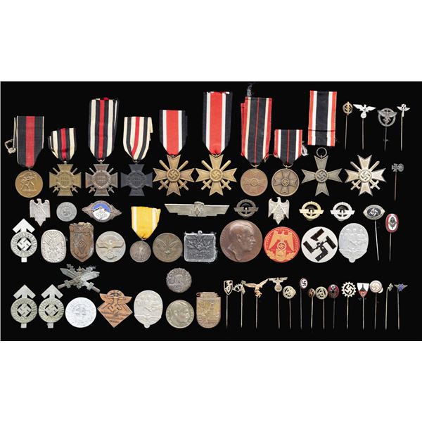 WWII GERMAN MEDALS, STICKPINS, TINNIES AND MORE.