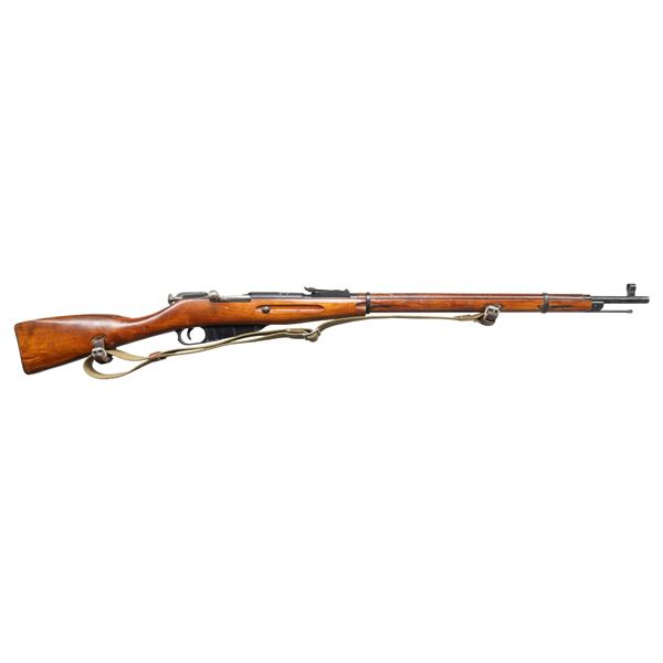 RUSSIAN M91/30 BOLT ACTION RIFLE.