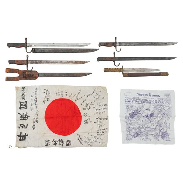 GROUPING OF JAPANESE MILITARIA.