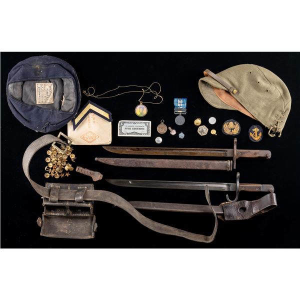 JAPANESE MILITARIA GROUPING.