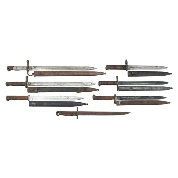 GROUPING OF 7 FOREIGN BAYONETS.