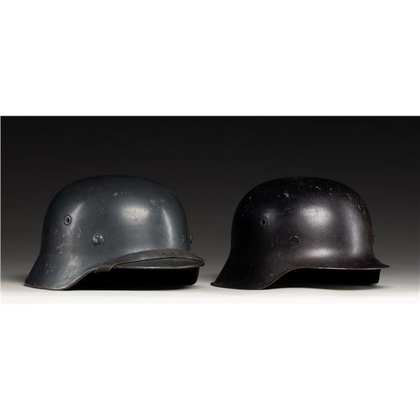 LOT OF 2 GERMAN WWII ERA M40 & M42 STAHLHELMS.