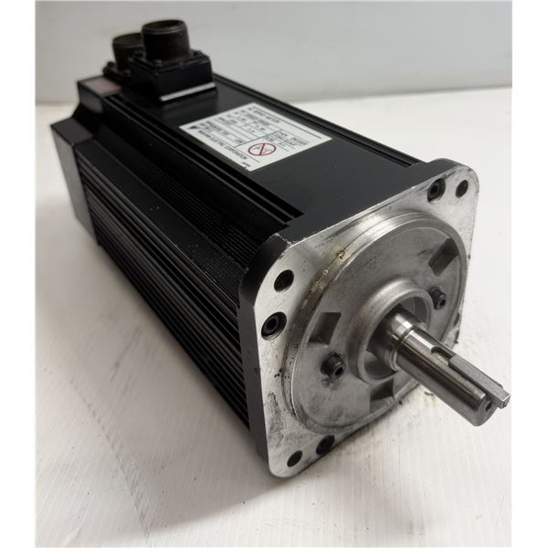 Yaskawa #USAGED-09A22K AC Servo Motor w/ Encoder: UTOPH-81AVF