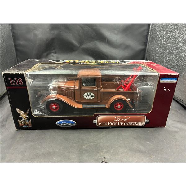 1:18 scale NIB die cast 1934 Ford tow truck