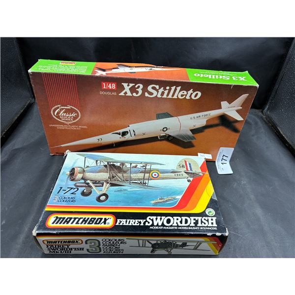 2 vintage model kits