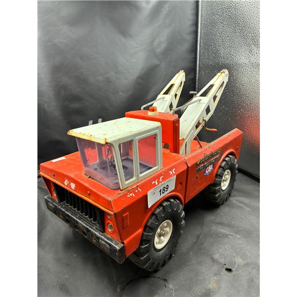 Vintage CAA Mighty Tonka wrecker 17"