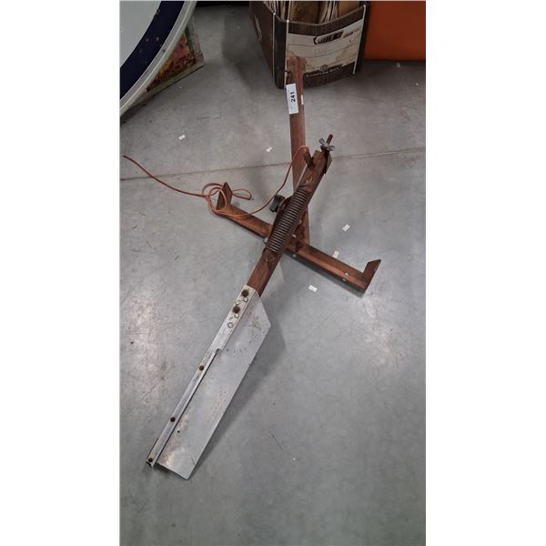 Vintage clay pigeon launcher