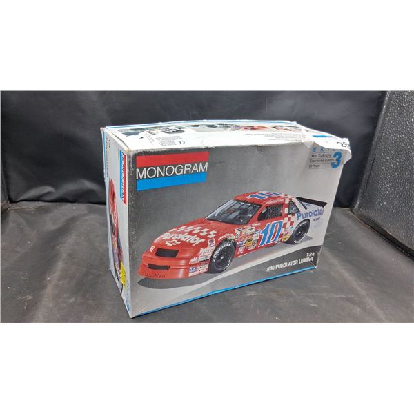 1:24 scale Purolator Lumina car model kit
