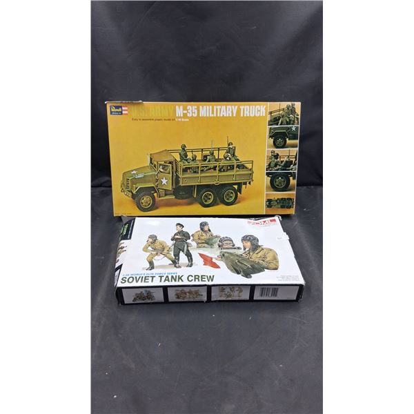 2 vintage model kits