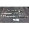 Image 1 : 5 vintage car emblems