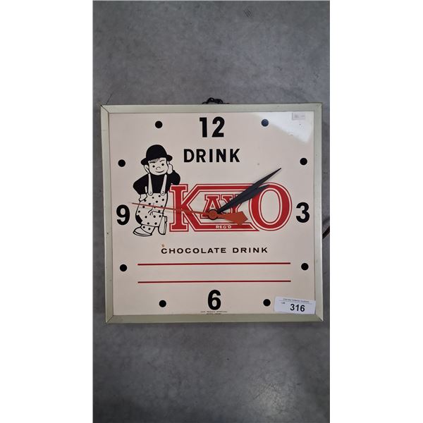 Vintage Kayo Dairy Products light up clock 14" tested, works!