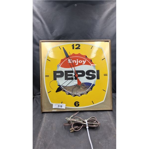Vintage Pepsi light up clock 15"