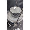 Image 4 : 2 vintage kerosene lamps