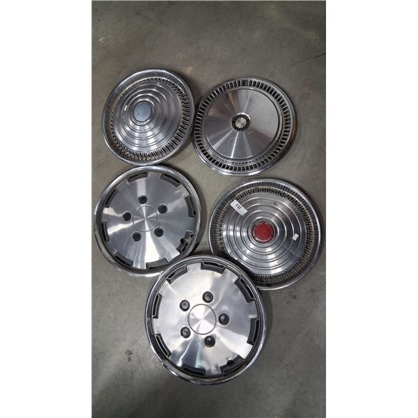 5 vintage car hubcaps