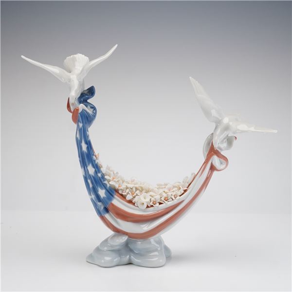 Lladro Porcelain Figurine, A Symbol of Peace, 01007590