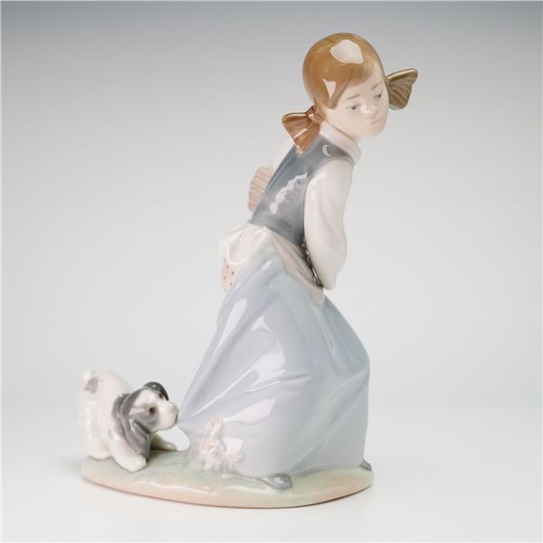 Lladro Porcelain Figurine Naughty Dog 01004982