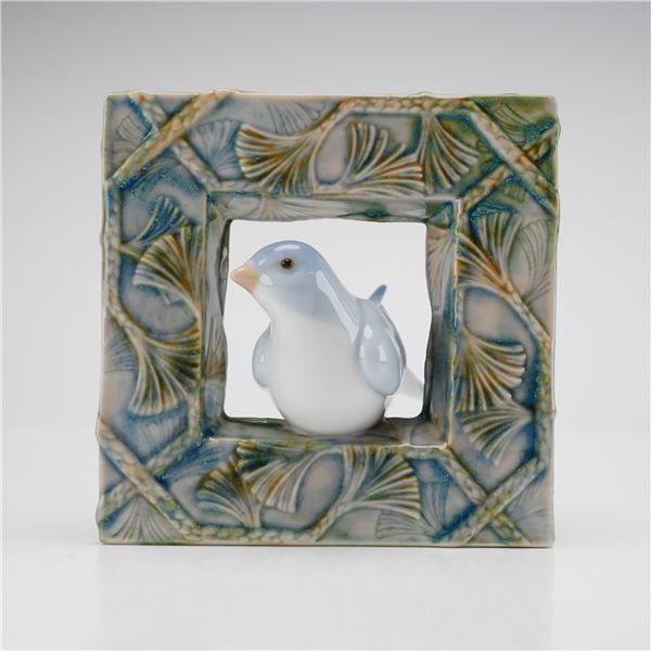 Lladro Porcelain Figurine Bird Natural Frames 01008067