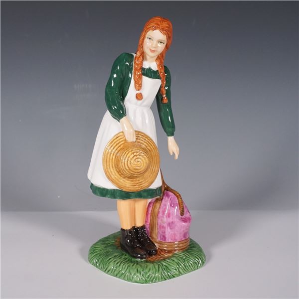 Royal Doulton Figurine, Anne Arrives at Green Gables HN5225
