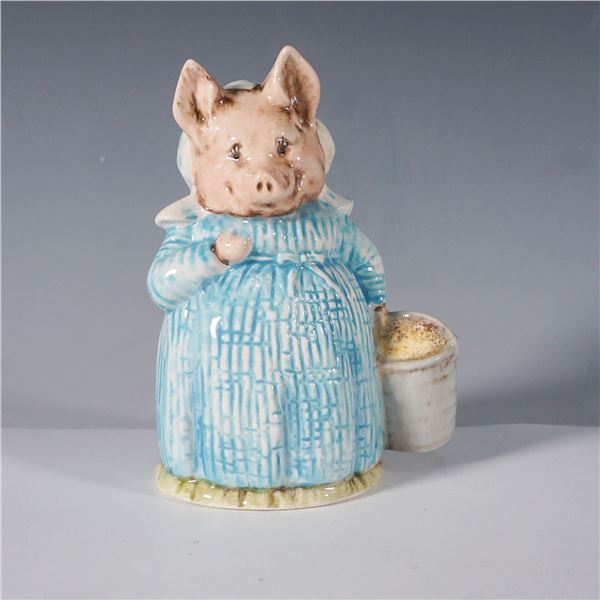 Royal Albert Beatrix Potter "Aunt Pettitoes" Figurine