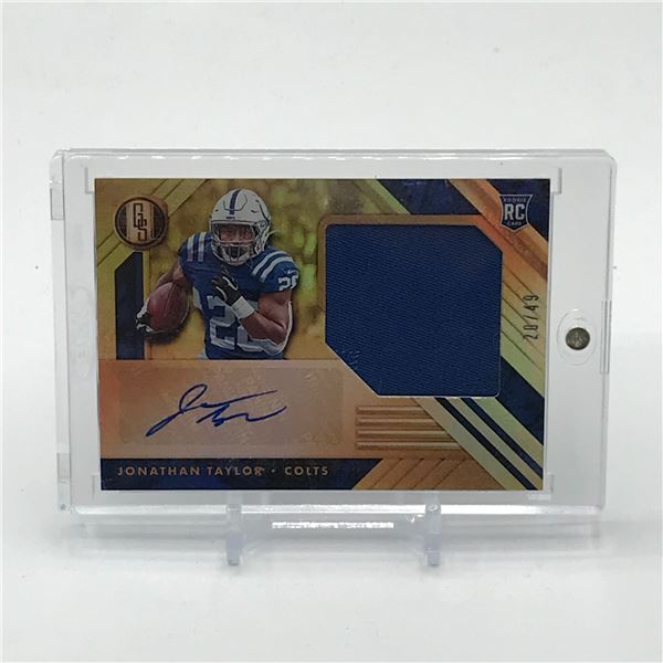 2020 PANINI GOLD STANDARD FOOTBALL JONATHAN TAYLOR SIGNED PATCH ROOKIE TRADING CARD 20/49