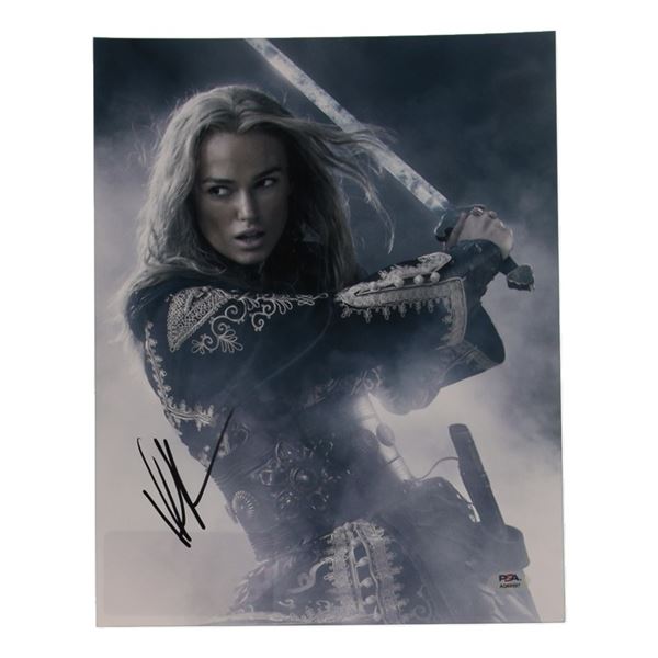 KEIRA KNIIGHTLEY SIGNED PIRATES OF THE CARIBBEAN 8X10 - PSA COA