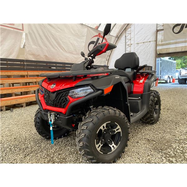 PARKSVILLE - 2023 CF MOTO CFORCE RED  KMS "ESTATE SALE" - J6000068