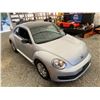Image 10 : PARKSVILLE - 2012 VOLKSWAGEN BEETLE GREY 181554 KMS - B602032