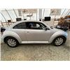 Image 11 : PARKSVILLE - 2012 VOLKSWAGEN BEETLE GREY 181554 KMS - B602032
