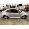 Image 12 : PARKSVILLE - 2012 VOLKSWAGEN BEETLE GREY 181554 KMS - B602032