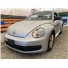 Image 2 : PARKSVILLE - 2012 VOLKSWAGEN BEETLE GREY 181554 KMS - B602032