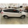 Image 12 : PARKSVILLE - 2013 FORD ESCAPE WHITE 134039 KMS - DC64344