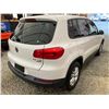 Image 15 : PARKSVILLE - 2013 VOLKSWAGEN TIGUAN WHITE 215272 KMS - J568625