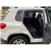 Image 40 : PARKSVILLE - 2013 VOLKSWAGEN TIGUAN WHITE 215272 KMS - J568625