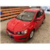 Image 4 : PARKSVILLE - 2012 CHEVROLET SONIC RED 125688 KMS - D106175