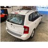 Image 16 : PARKSVILLE - 2011 KIA RONDO WHITE 148314 KMS - D334477
